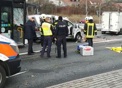 Bus Kracht In Jena In Auto 004